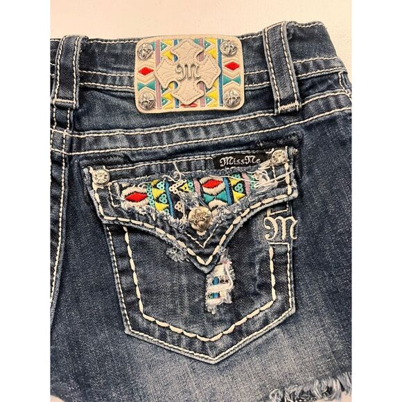 Miss Me Womens Denim Cut Off Shorts Aztec Embellished Sequin Embroidered Size 26 - Picture 4 of 9